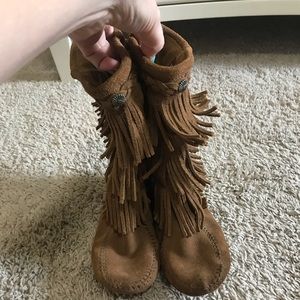 Minnetonka fringe boots